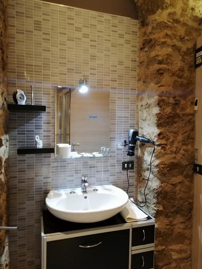 Palazzo Sant'Elia Hotel Caltagirone Buitenkant foto